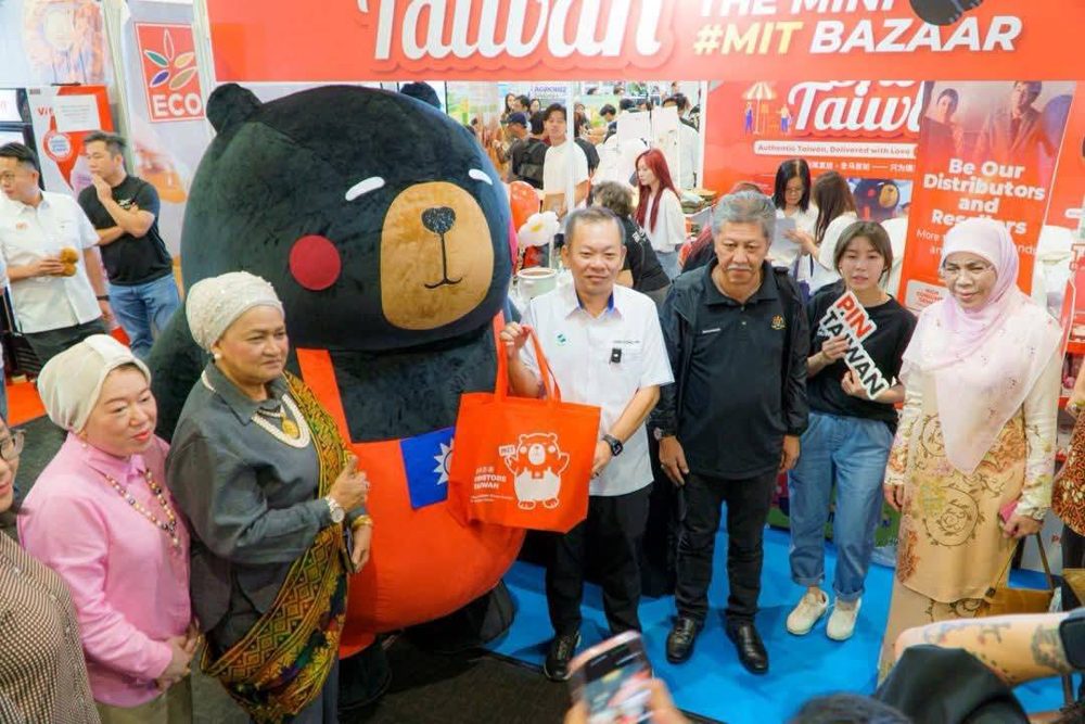 部長蒞臨 PINTAIWAN #MIT Bazaar